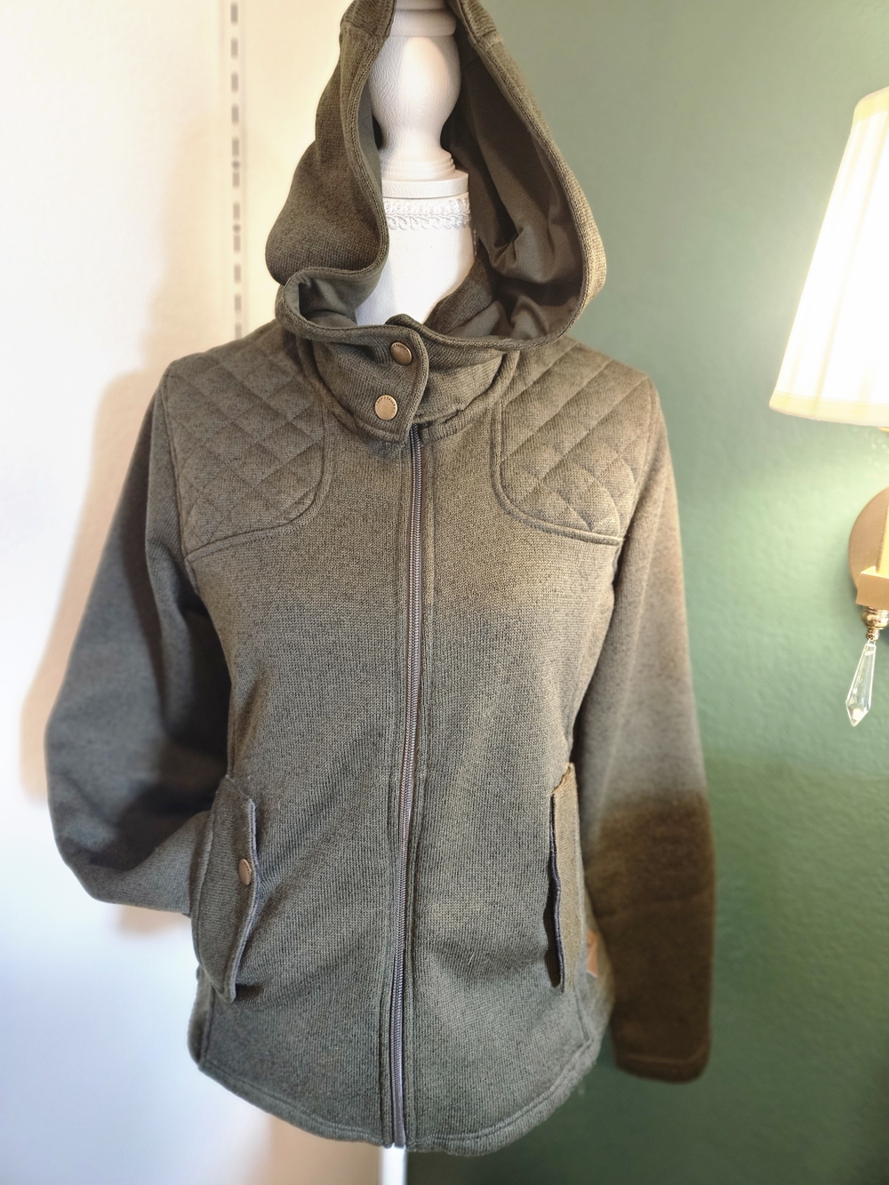 Eddie Bauer Quilted-Shoulder Hooded Utility Jacket in Olive
